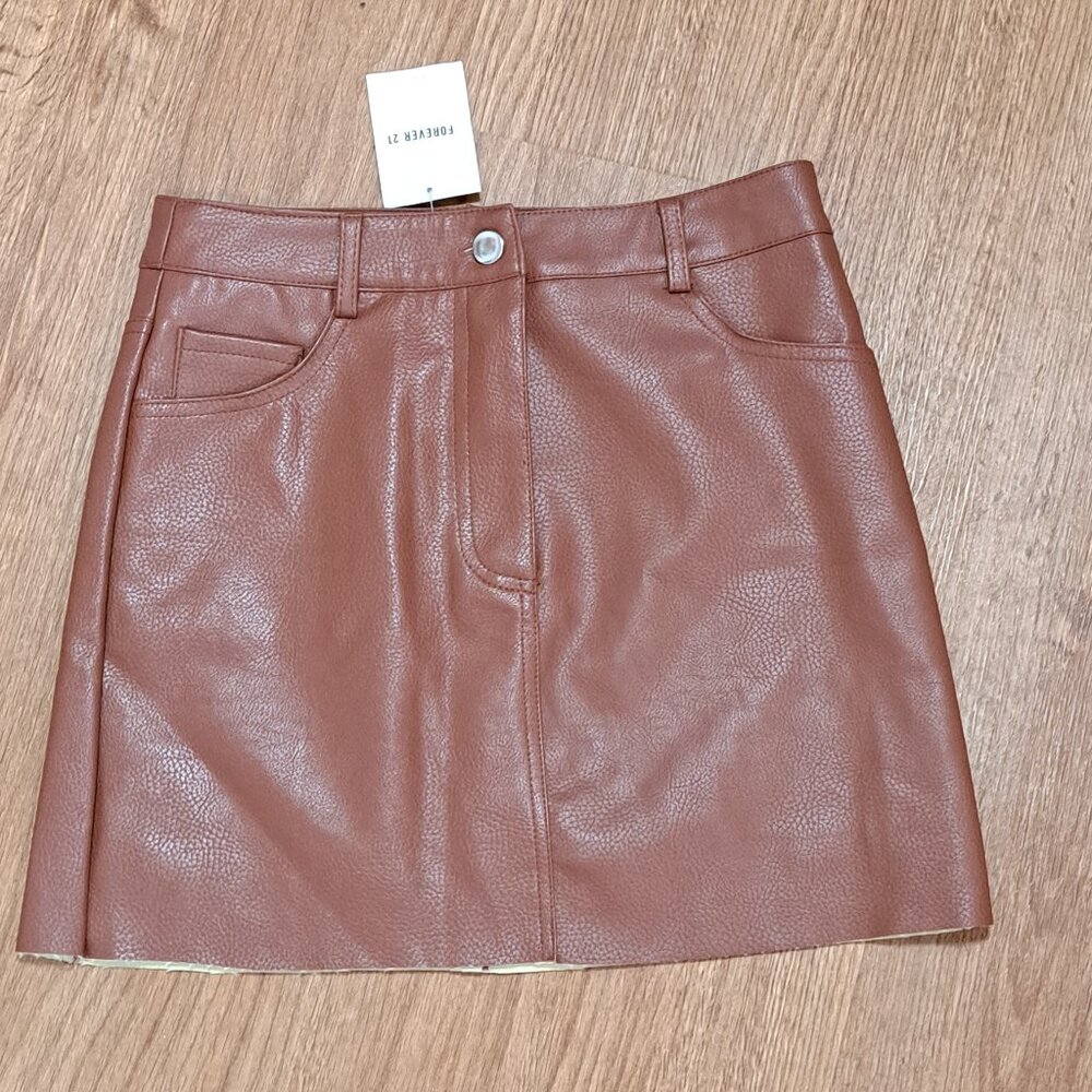 Forever 21 Faux Leather Chocolate Mini Skirt NWT Size Small